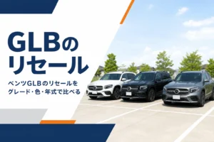 白・黒・グレーのコンパクトSUVが並ぶ駐車場